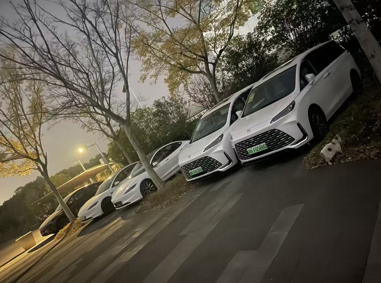 易安出行 GL8 商务车实拍